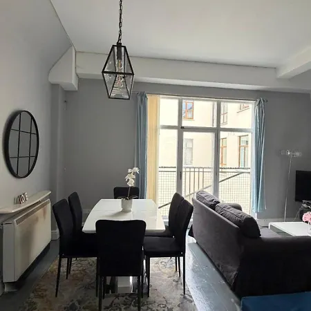 2-br - Walk To Silicon Docks & *