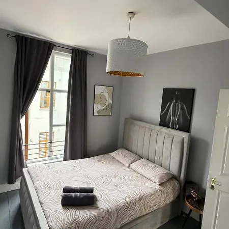Apartment 2-br - Walk To Silicon Docks & *