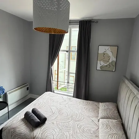 Apartment 2-br - Walk To Silicon Docks &